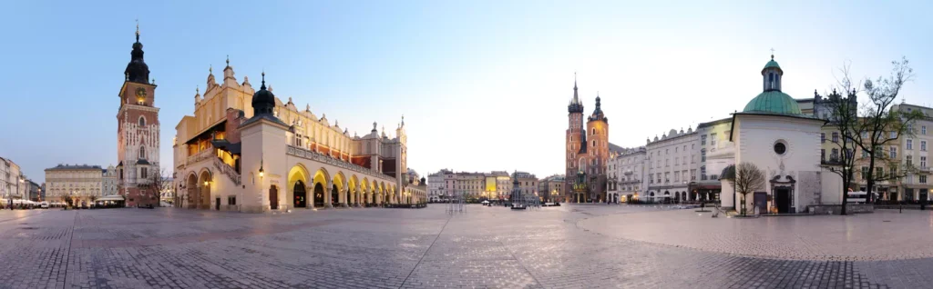 Stora torget och Mariakyrkan i Kraków